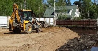 Отсыпка грунта Белогорск, цена от 208 руб.