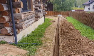 Ручная копка траншей в Белогорске - цена от 935 руб. - 2Землекопа-Бгк